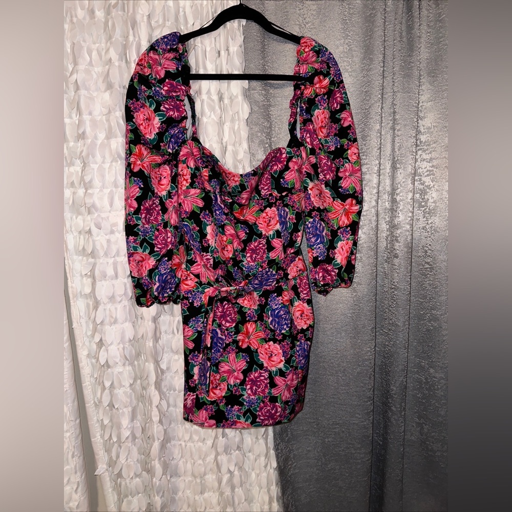 NWT ZARA FLORAL PRINT DRESS WITH BELT MED